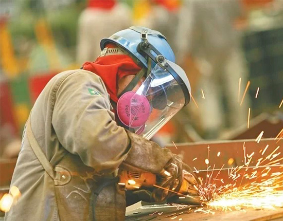 Equipe de eletricistas